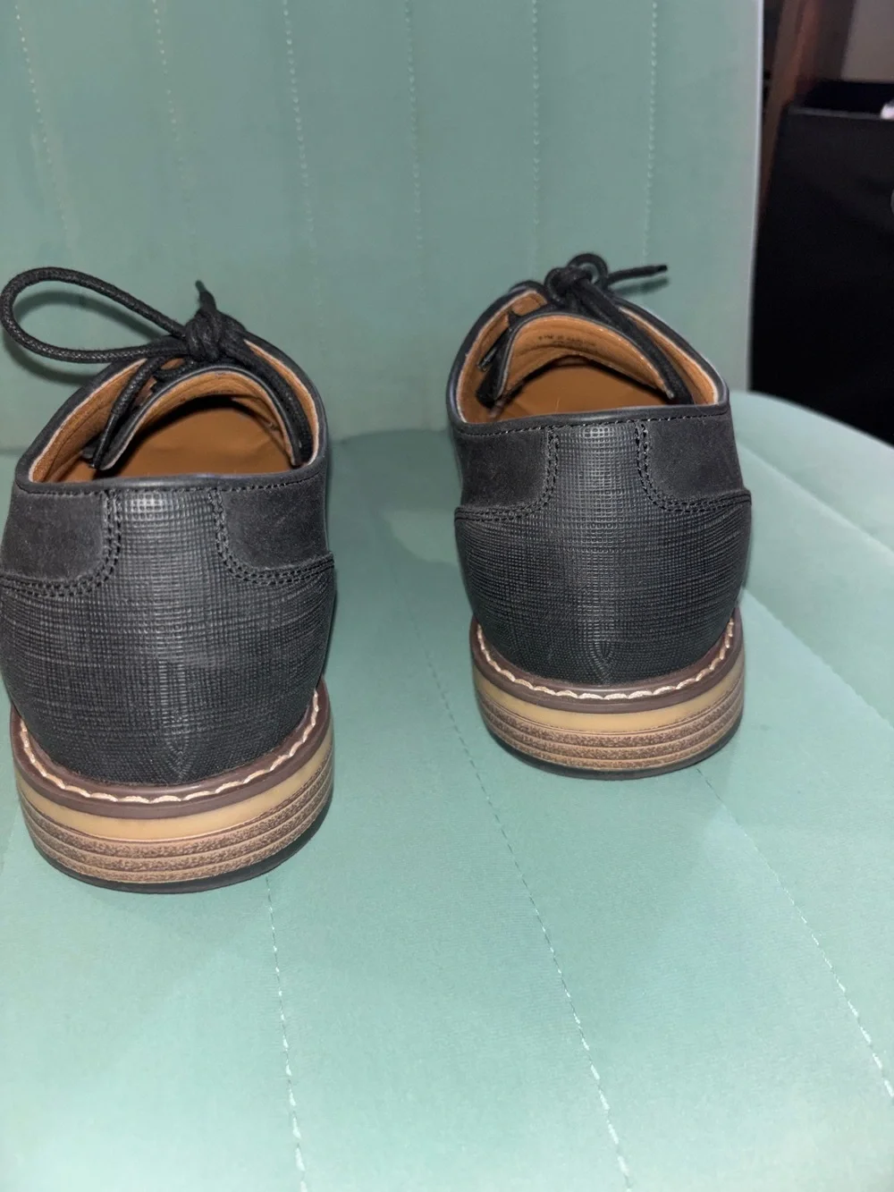 Men’s J Ferrar dress shoes size 9.5 medium..black